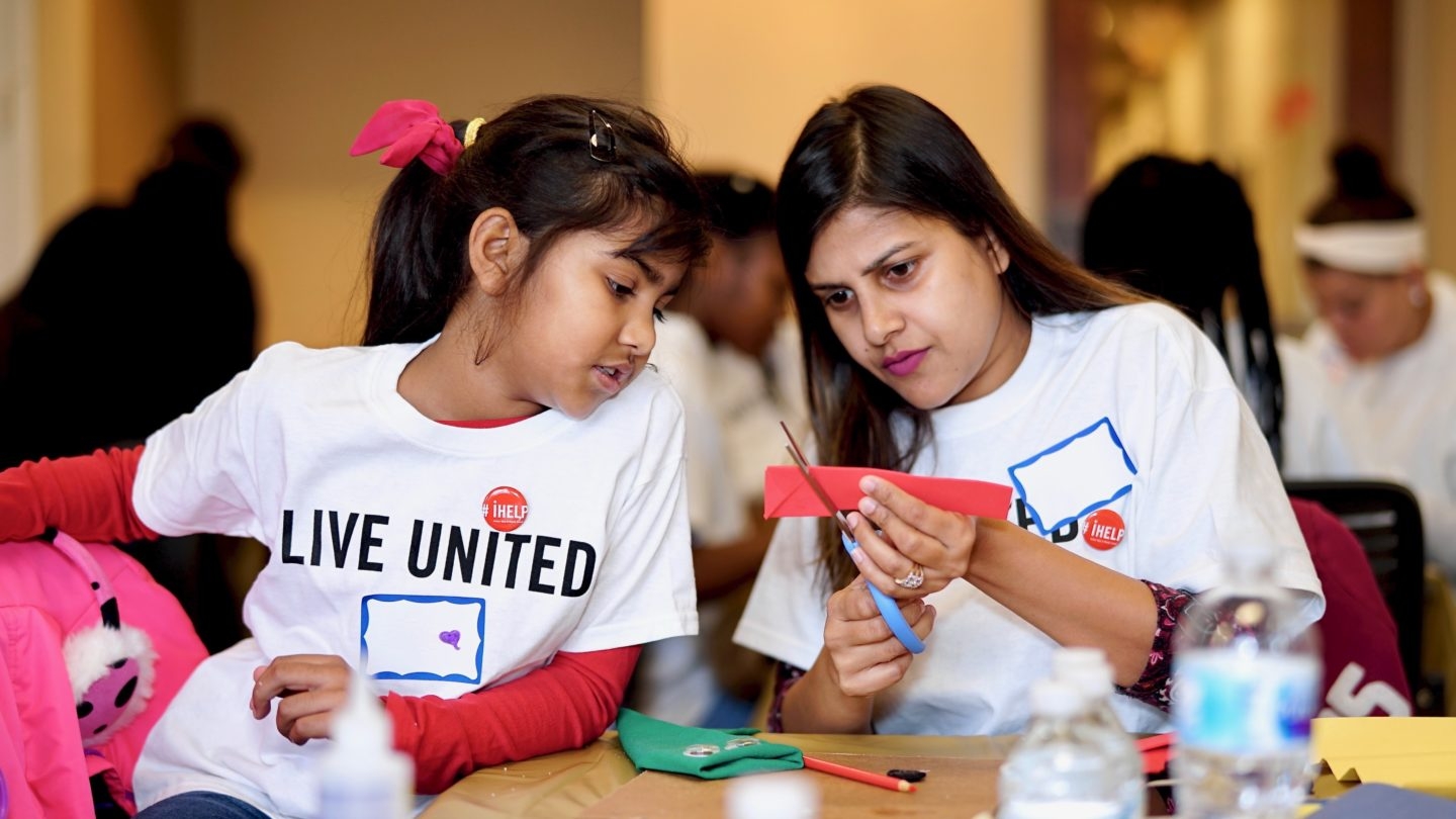 5 Reasons To Volunteer As A Family United Way Of Rhode Island 