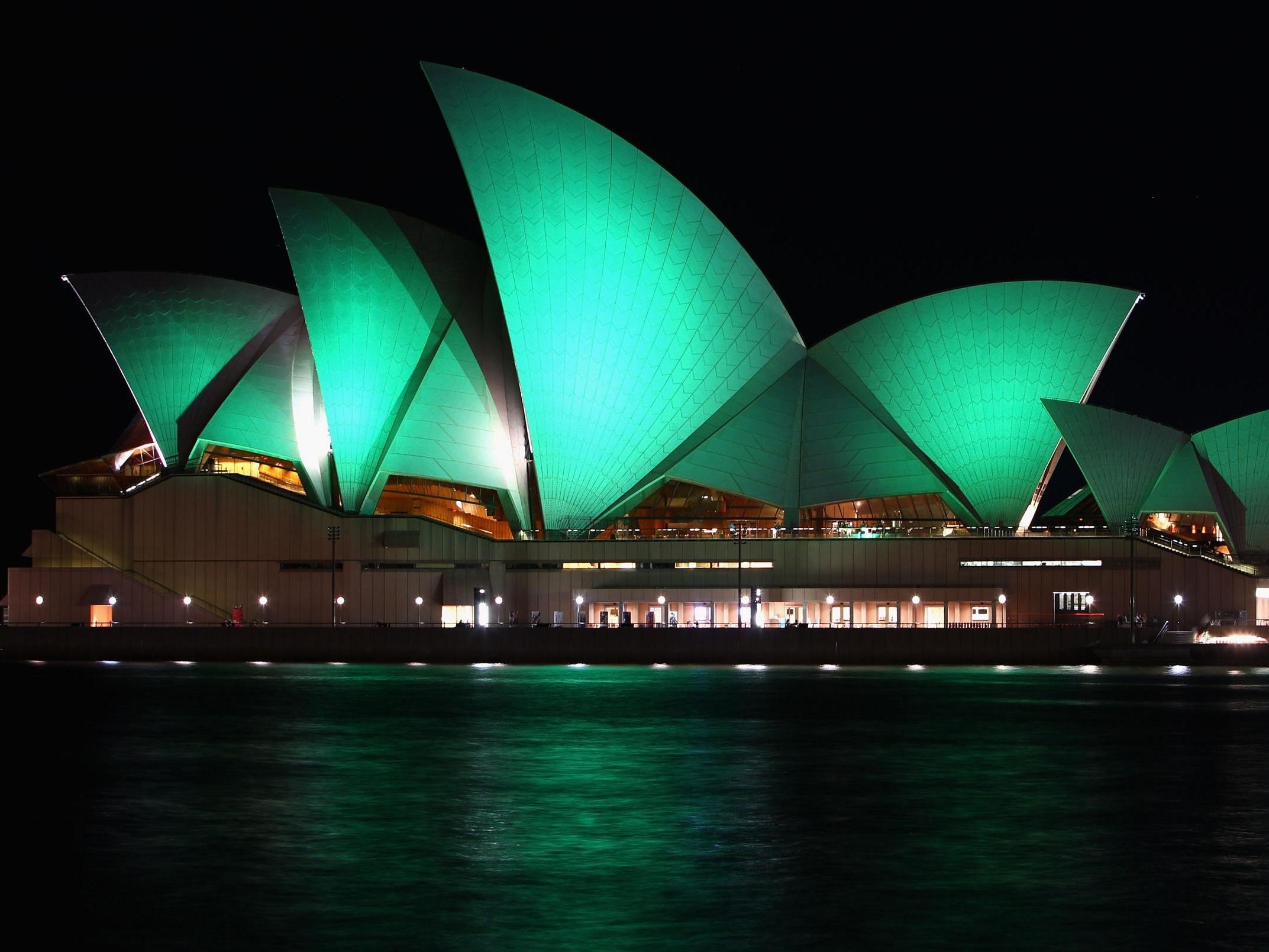 St Patricks Day 2019 10 World Landmarks Going Green From The 